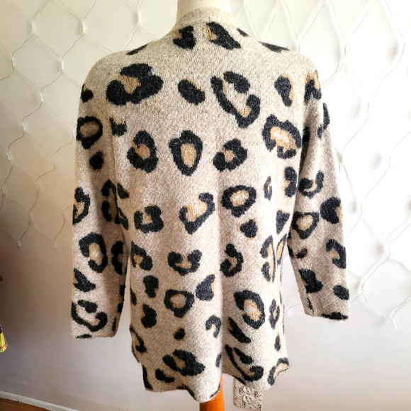 Leopard Print Open Cardigan Sweater / Size 2-4 - Picture 3 of 4